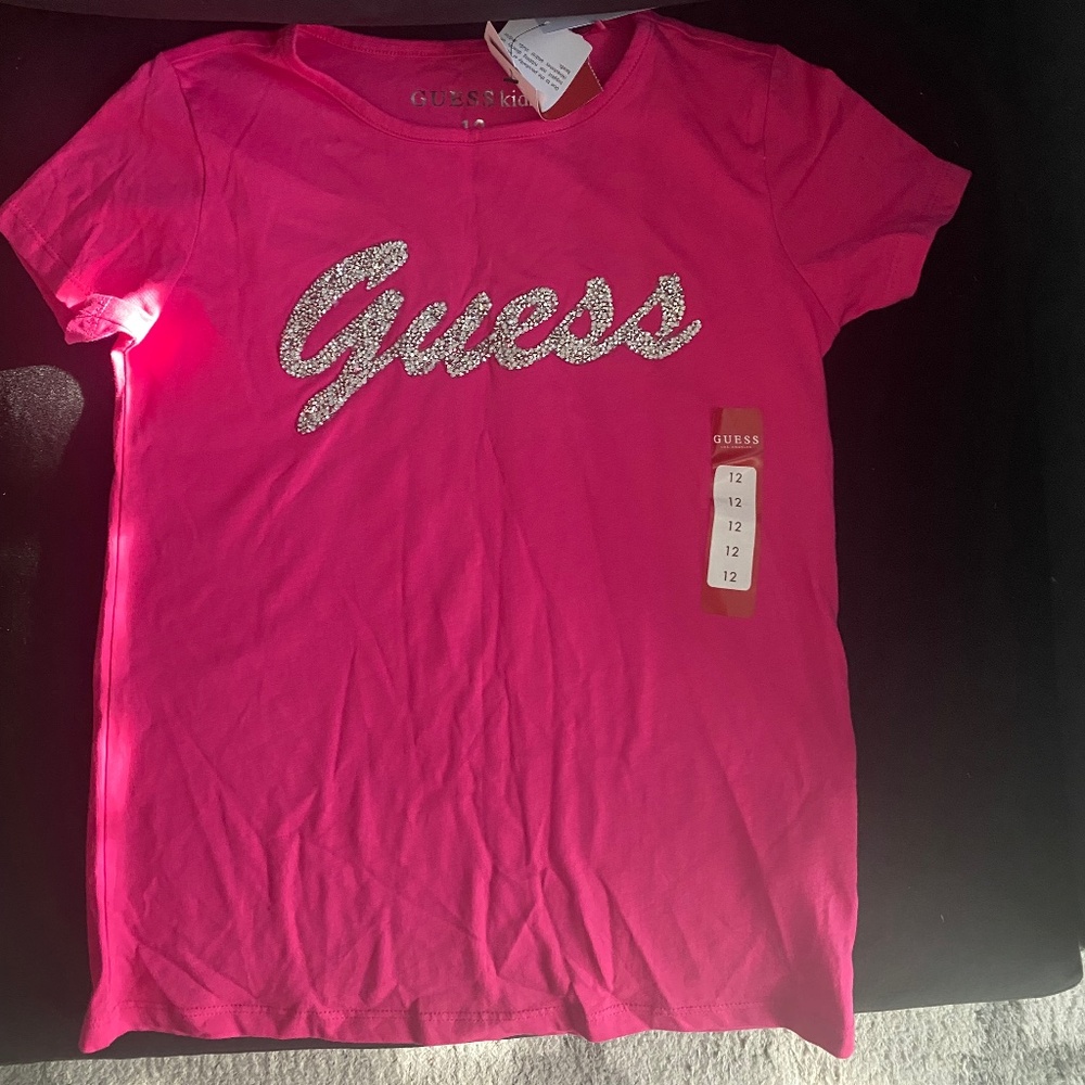 Guess Tshirt